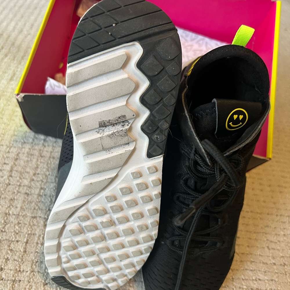 Zumba Air Funk Athletic Shoes Women’s Size 8 Black/Yellow - Picture 7 of 12